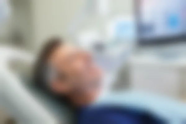 广州麦特登口腔门诊部的牙套价格从5000元起起，现在优惠价仅需3999元起，机会难得，赶紧来吧！