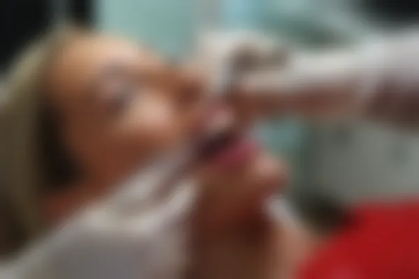 武汉清华阳光口腔门诊部电话是多少？了解2026年最新咨询方式和就诊流程