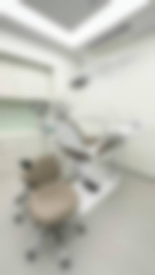 儿童根管治疗的价格区间及费用差异来源