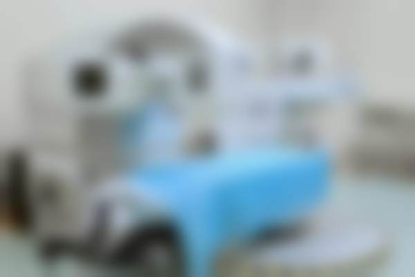 十、张子蓓医生擅长项目科普:个性化半飞秒近视手术